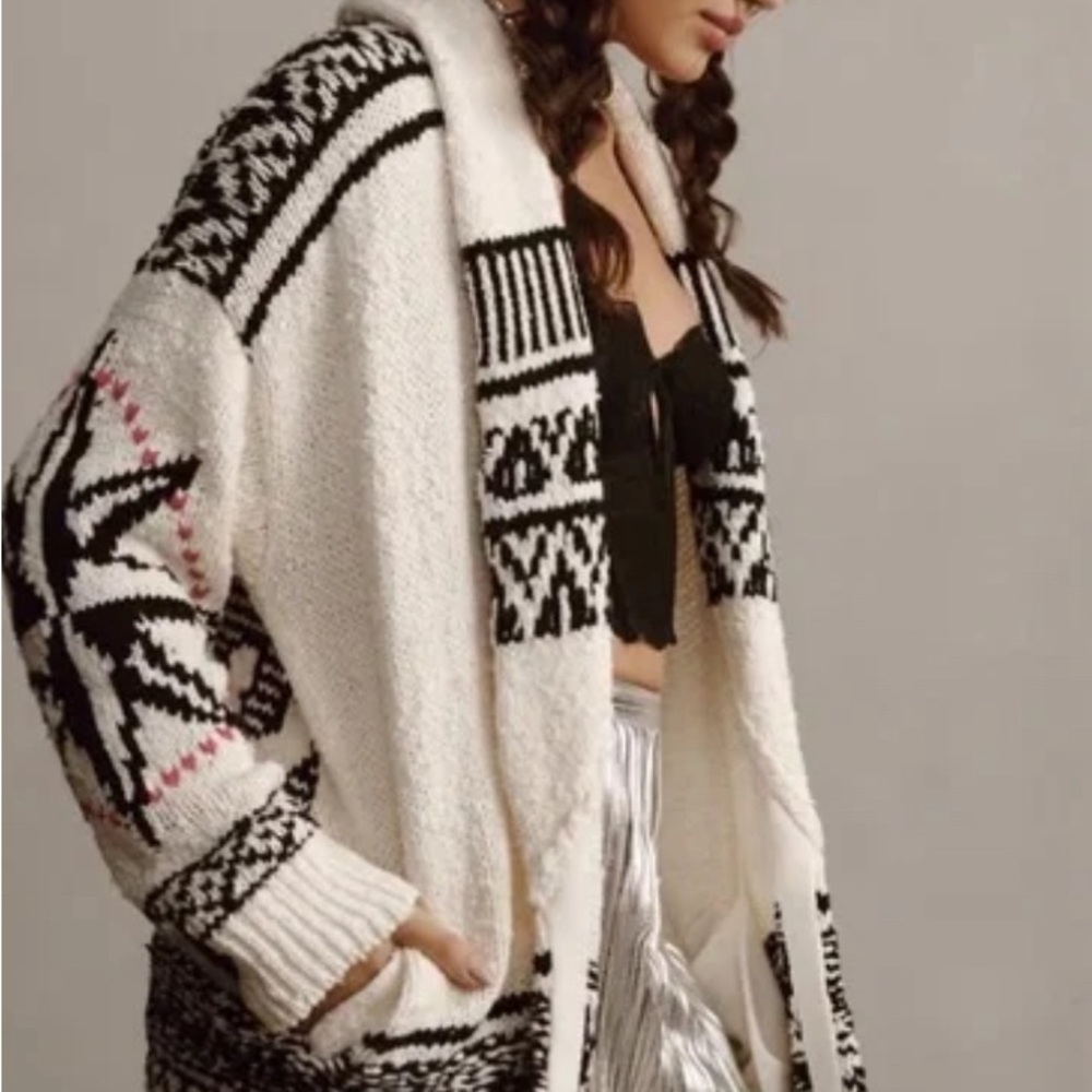 Anthropologie Cream and Black Patterned Sherpa Cardigan - Picture 3 of 7